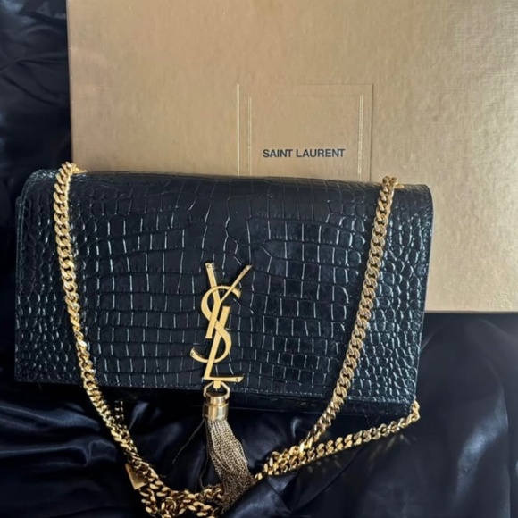 AUTHENTIC YSL KATE MEDIUM TASSEL IN CROCODILE-EMBOSSED LEATHER - Picture 2 of 6
